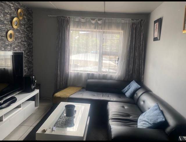2 BEDROOM APARTMENT FOR SALE IN JABULANI